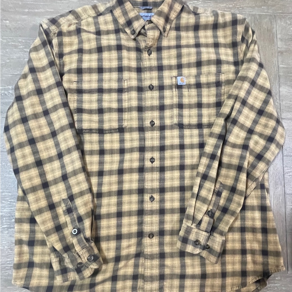 Carhartt Mens Relaxed Fit Plaid Flannel Button Down Shirt